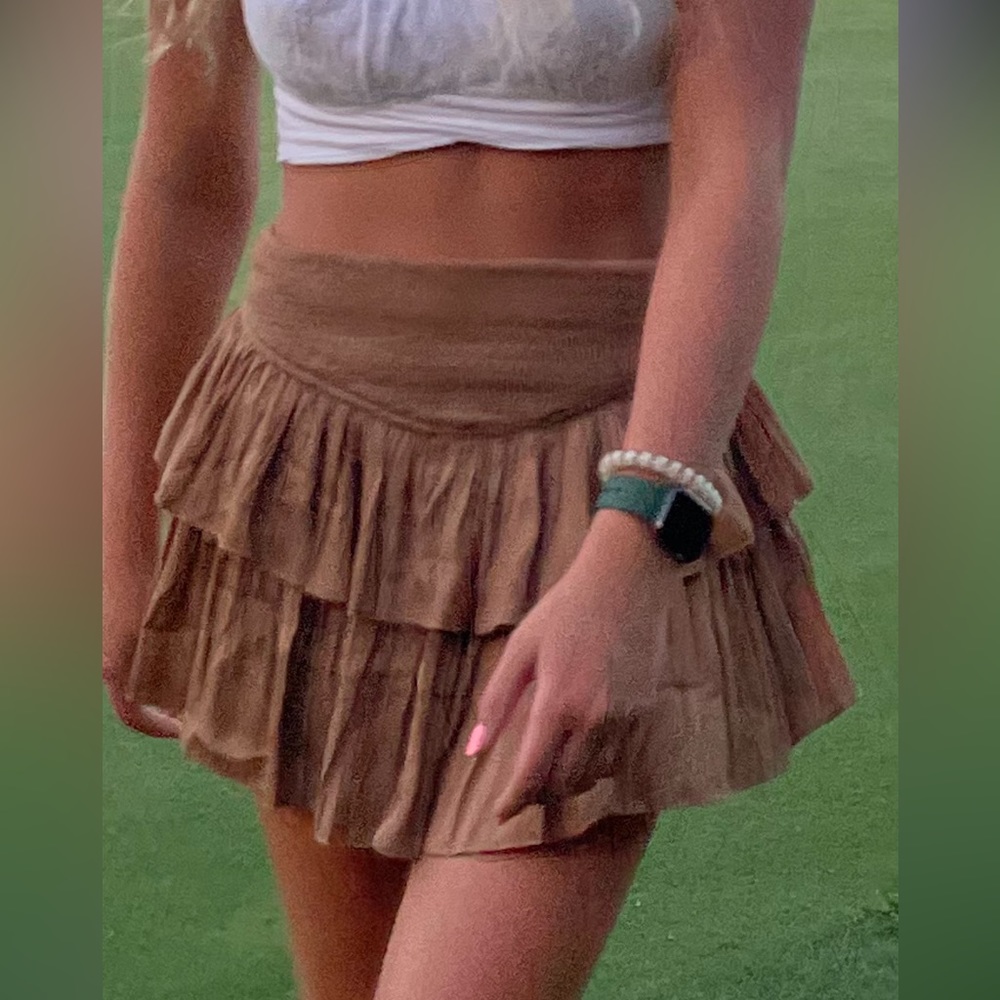 brown mini skirt